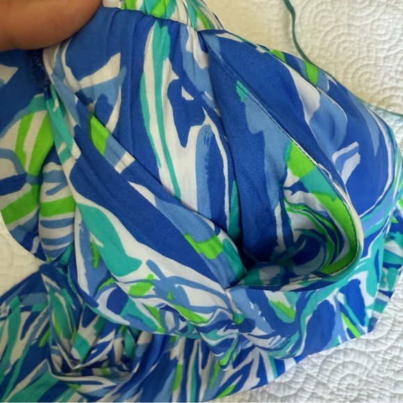 Lilly Pulitzer Blue and White Tropical Jumpsuit - Picture 12 of 13